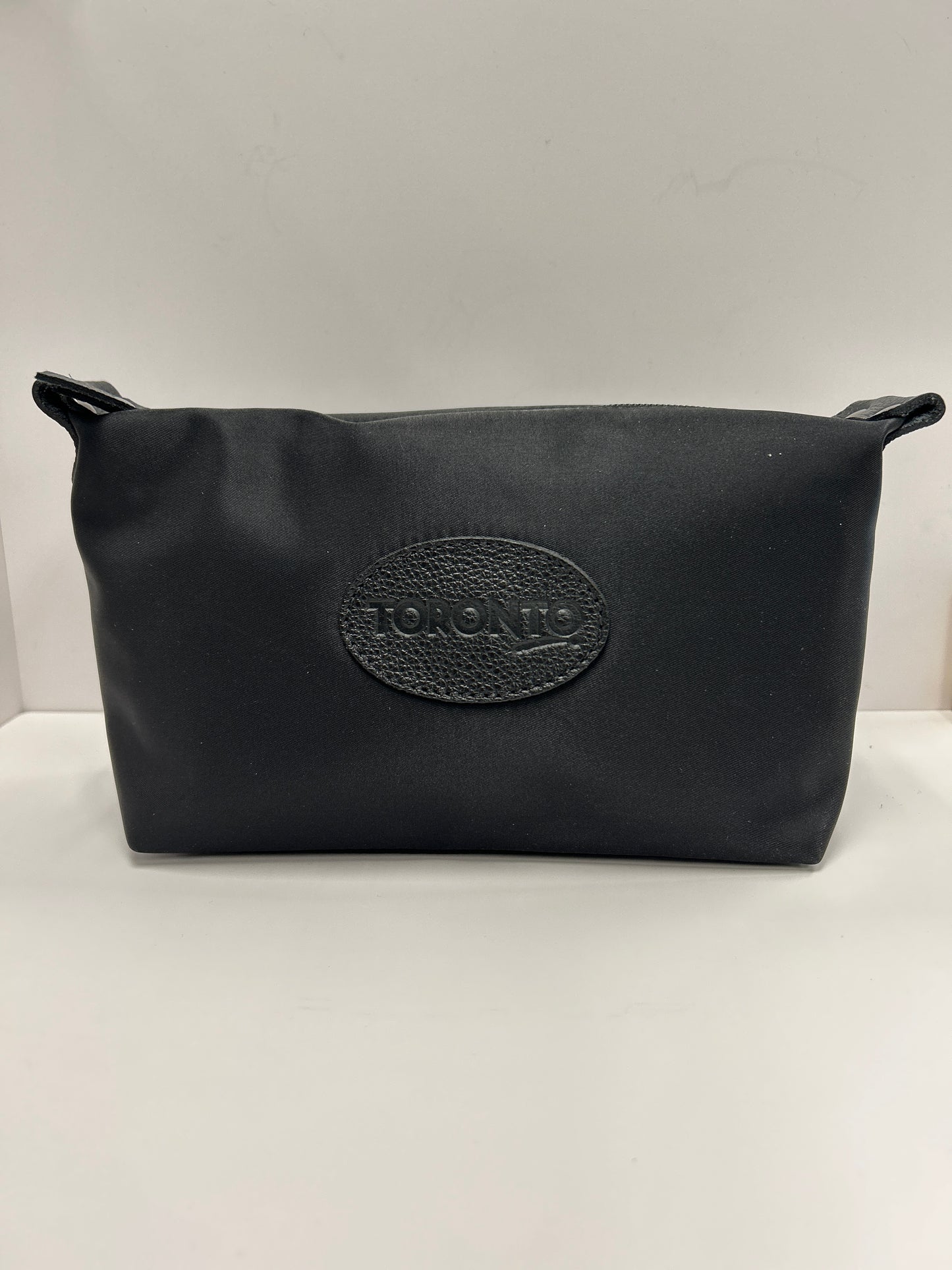 Roots - Clinton Toiletries Case