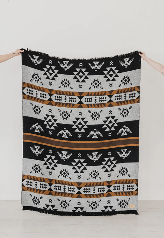 Mini Tipi - Thunderbird Blanket